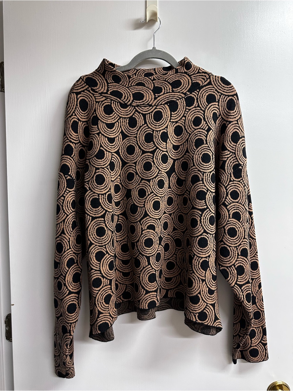 Anthropologie Black and Tan Circular Pattern Knit Pullover